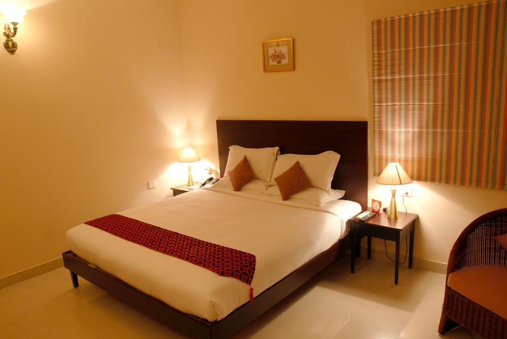 Sterling Living Space - Residency Road Apartment Bangalore
