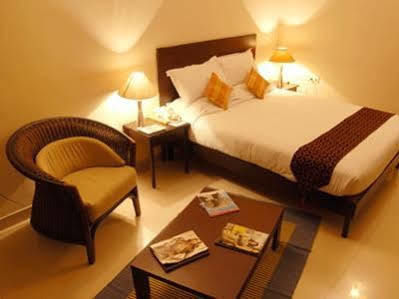 Sterling Living Space - Residency Road